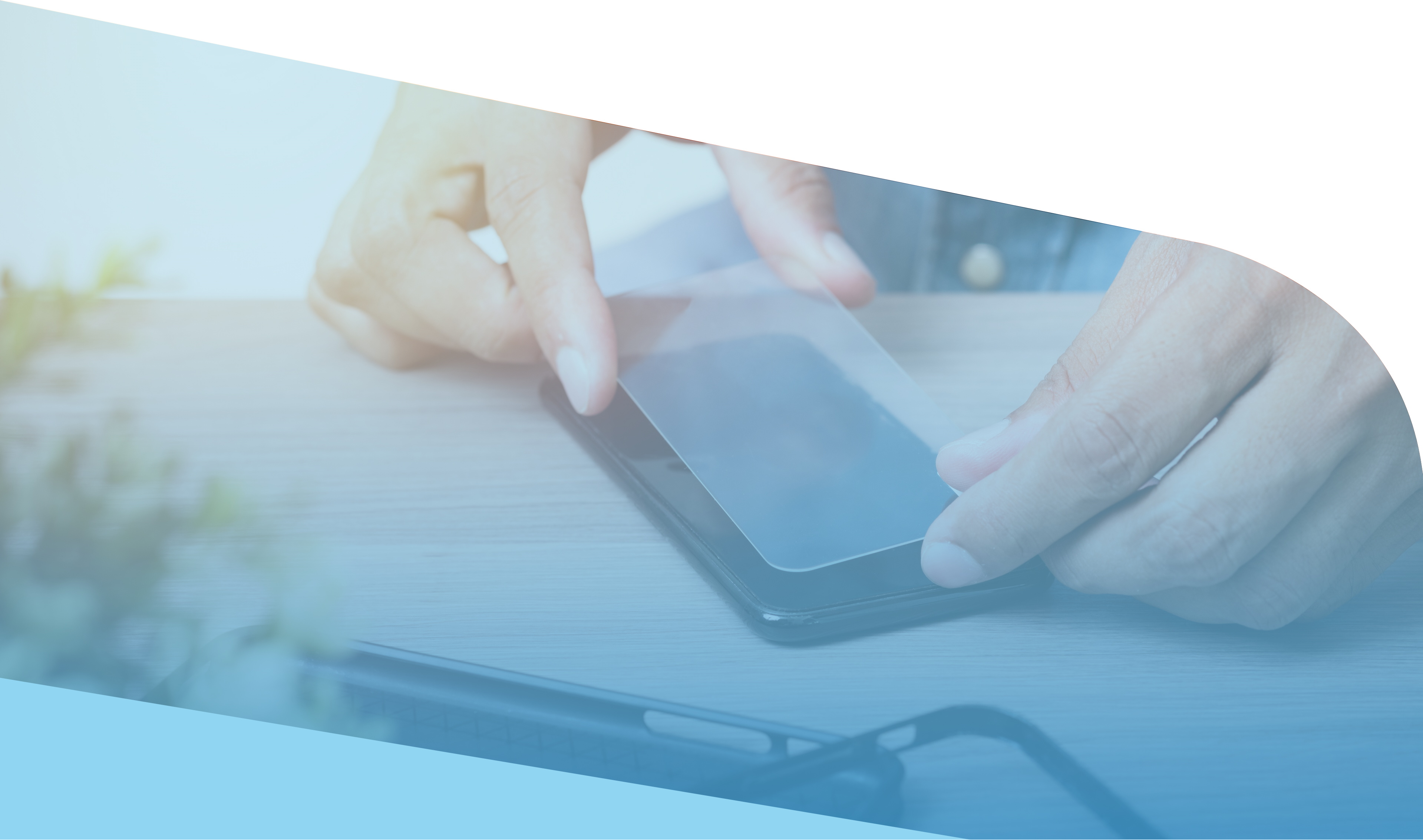 Usługa montażu naklejenia szkła lub folii na ekranie telefonu w xkomie